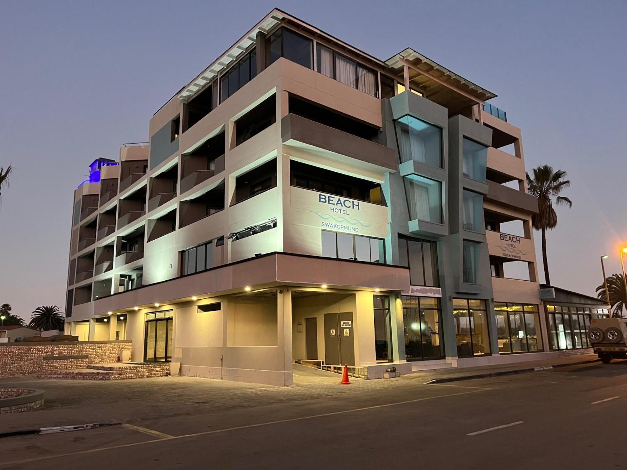 Beach Hotel Swakopmund Exterior photo