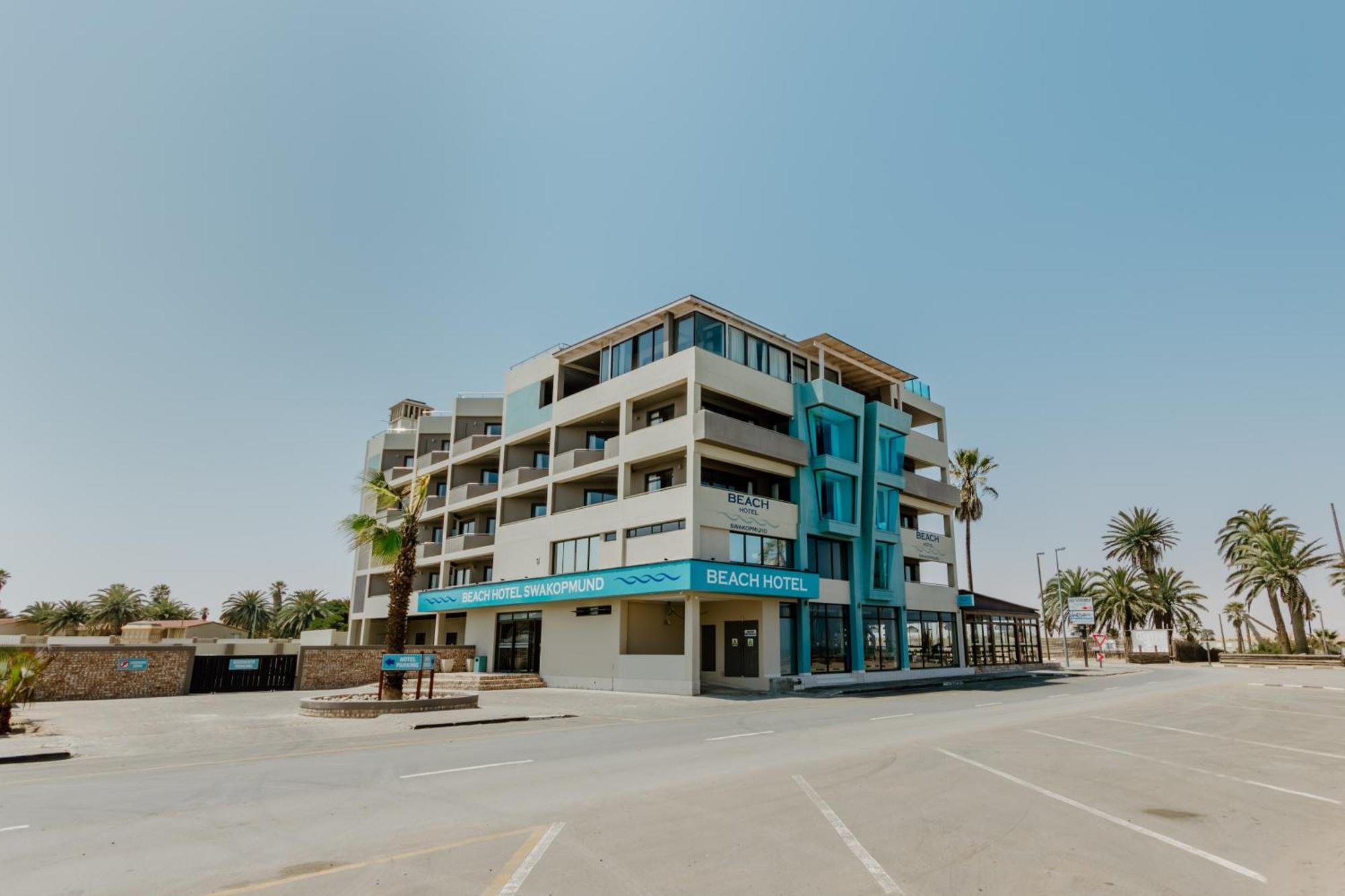 Beach Hotel Swakopmund Exterior photo